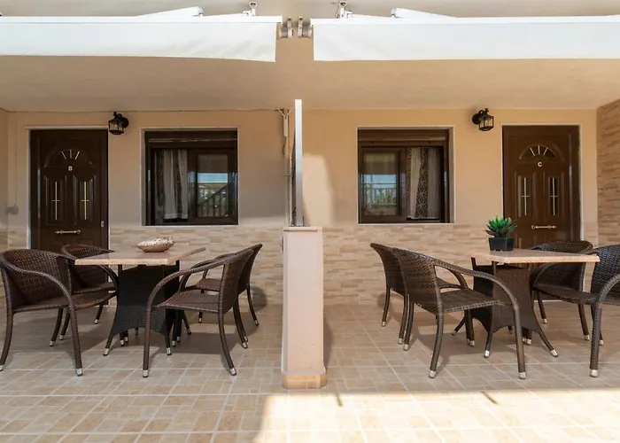 House Kostas On The Aparthotel *