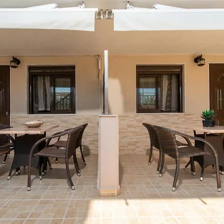 House Kostas On The Aparthotel *