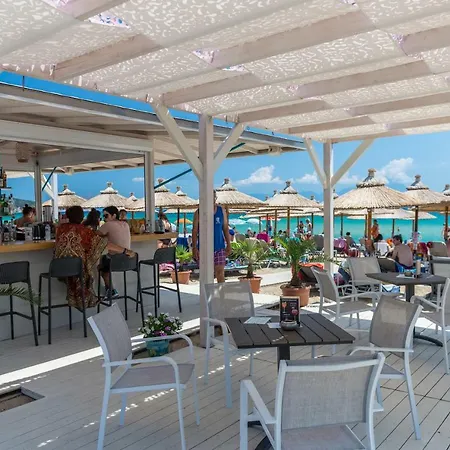 House Kostas On The Lejlighedshotel Sarti