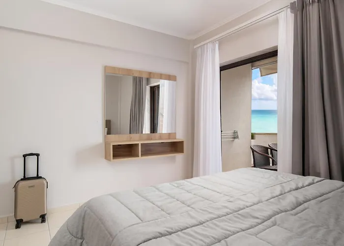 House Kostas On The Hotel apartamentowy Sarti