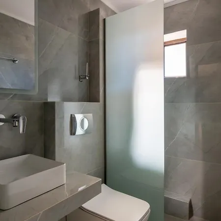 Aparthotel House Kostas On The