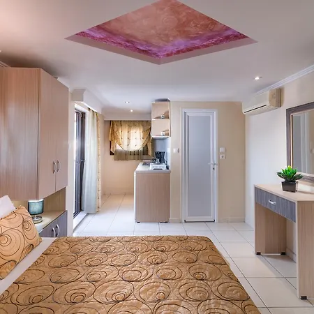 House Kostas On The شقة فندقية *