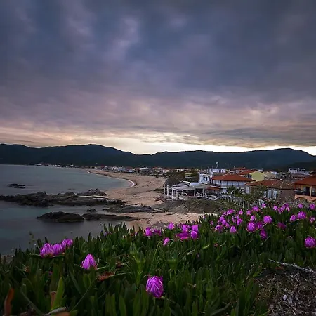 House Kostas On The شقة فندقية *